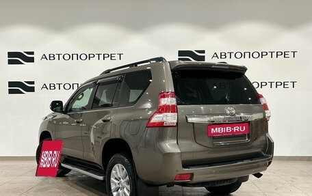 Toyota Land Cruiser Prado 150 рестайлинг 2, 2015 год, 3 999 000 рублей, 5 фотография