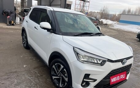 Toyota Raize I, 2022 год, 2 950 000 рублей, 4 фотография