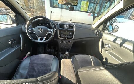 Renault Logan II, 2018 год, 1 120 000 рублей, 10 фотография