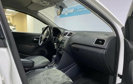 Volkswagen Polo VI (EU Market), 2015 год, 1 023 000 рублей, 17 фотография