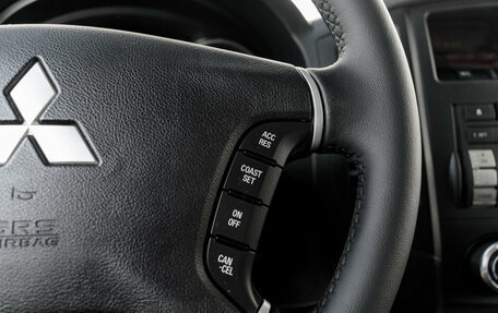 Mitsubishi Pajero IV, 2014 год, 2 680 000 рублей, 14 фотография