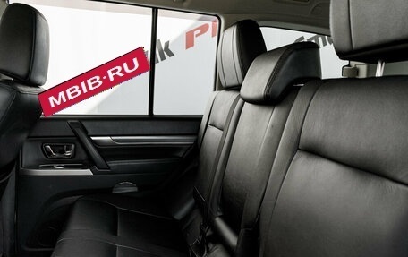 Mitsubishi Pajero IV, 2014 год, 2 680 000 рублей, 22 фотография