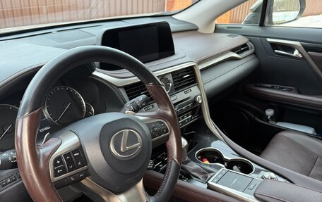 Lexus RX IV рестайлинг, 2019 год, 4 900 000 рублей, 4 фотография