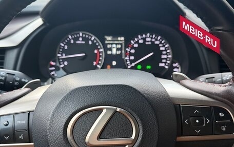 Lexus RX IV рестайлинг, 2019 год, 4 900 000 рублей, 7 фотография