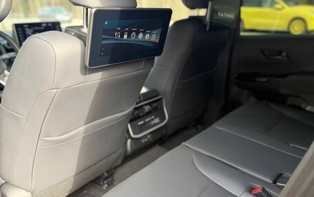 Toyota Land Cruiser, 2023 год, 12 000 000 рублей, 10 фотография