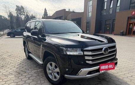 Toyota Land Cruiser, 2023 год, 12 000 000 рублей, 2 фотография