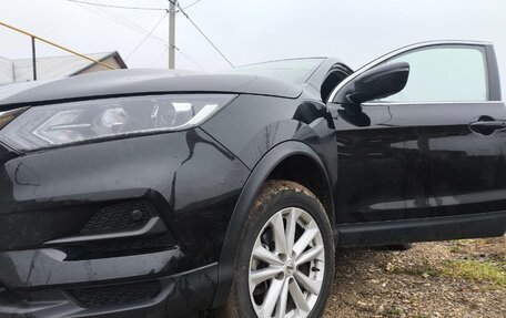 Nissan Qashqai, 2021 год, 2 500 000 рублей, 2 фотография
