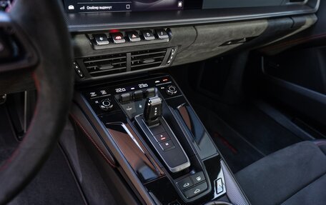 Porsche 911, 2025 год, 27 690 000 рублей, 22 фотография