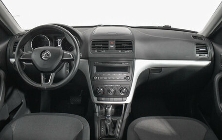 Skoda Yeti I рестайлинг, 2014 год, 997 900 рублей, 13 фотография