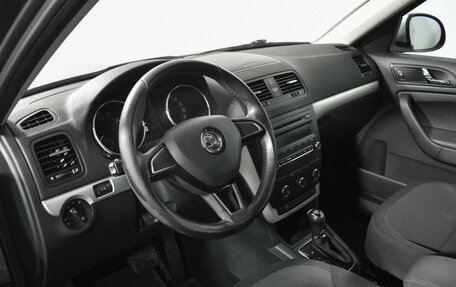 Skoda Yeti I рестайлинг, 2014 год, 997 900 рублей, 9 фотография