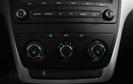 Skoda Yeti I рестайлинг, 2014 год, 997 900 рублей, 15 фотография