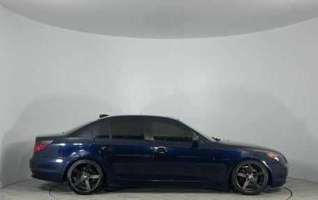 BMW 5 серия, 2004 год, 1 100 000 рублей, 4 фотография