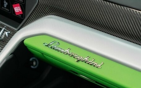 Lamborghini Urus I, 2019 год, 20 000 000 рублей, 35 фотография