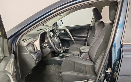 Toyota RAV4, 2018 год, 2 770 000 рублей, 16 фотография