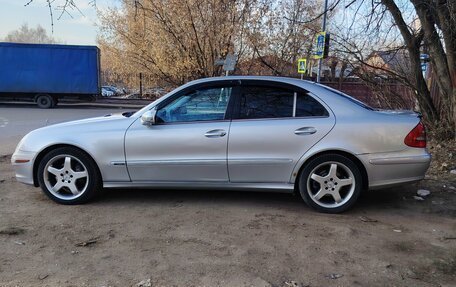 Mercedes-Benz E-Класс, 2003 год, 1 000 000 рублей, 8 фотография