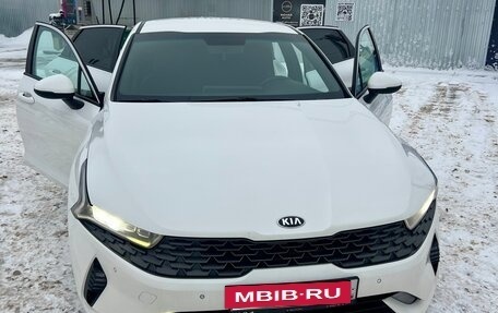 KIA K5, 2021 год, 1 999 999 рублей, 2 фотография