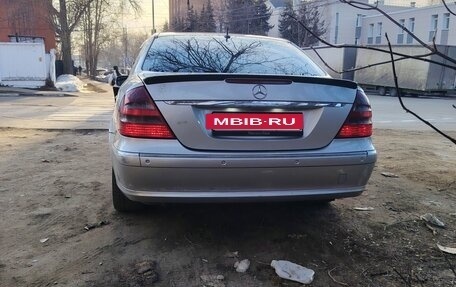 Mercedes-Benz E-Класс, 2003 год, 1 000 000 рублей, 6 фотография