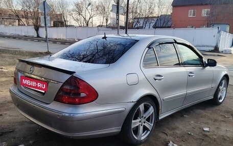 Mercedes-Benz E-Класс, 2003 год, 1 000 000 рублей, 5 фотография