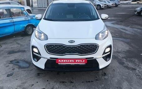 KIA Sportage IV рестайлинг, 2020 год, 2 375 000 рублей, 4 фотография