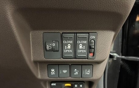 Honda Freed II, 2017 год, 964 000 рублей, 27 фотография