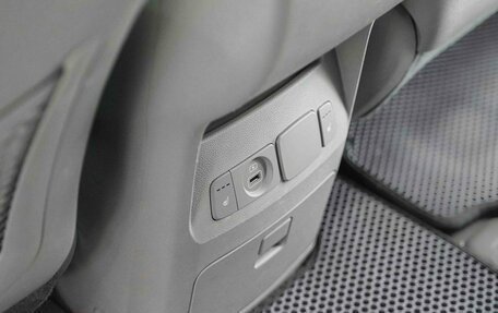 KIA Carnival III, 2019 год, 2 500 000 рублей, 11 фотография