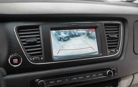 KIA Carnival III, 2019 год, 2 500 000 рублей, 9 фотография