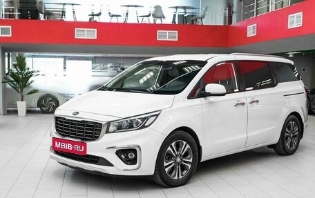 KIA Carnival III, 2019 год, 2 500 000 рублей, 5 фотография