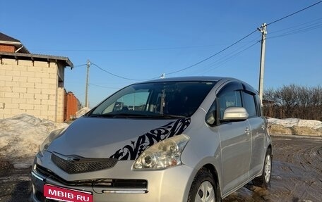 Toyota Ractis I, 2009 год, 700 000 рублей, 1 фотография