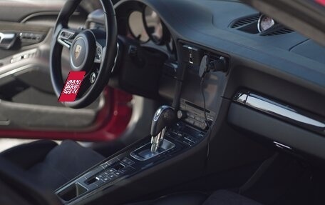 Porsche 911, 2016 год, 9 000 000 рублей, 15 фотография