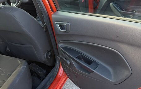 Ford Fiesta, 2015 год, 800 000 рублей, 11 фотография