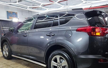 Toyota RAV4, 2015 год, 1 800 000 рублей, 9 фотография