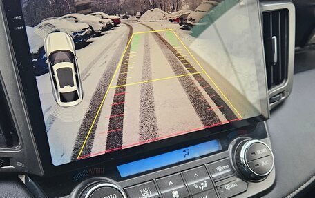 Toyota RAV4, 2015 год, 1 800 000 рублей, 14 фотография