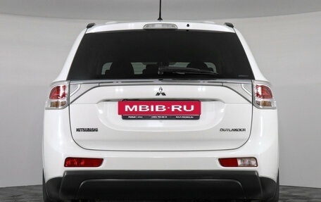 Mitsubishi Outlander III рестайлинг 3, 2012 год, 1 147 000 рублей, 6 фотография
