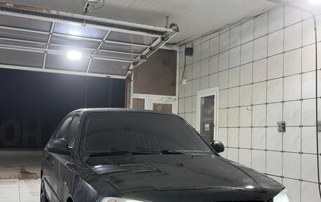 Hyundai Accent II, 2008 год, 650 000 рублей, 2 фотография