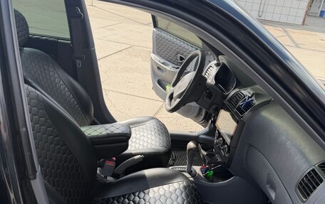 Hyundai Accent II, 2008 год, 650 000 рублей, 14 фотография