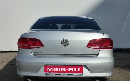 Volkswagen Passat B7, 2011 год, 880 000 рублей, 6 фотография