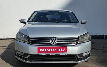 Volkswagen Passat B7, 2011 год, 880 000 рублей, 2 фотография