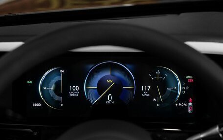 Rolls-Royce Cullinan, 2025 год, 78 125 000 рублей, 19 фотография