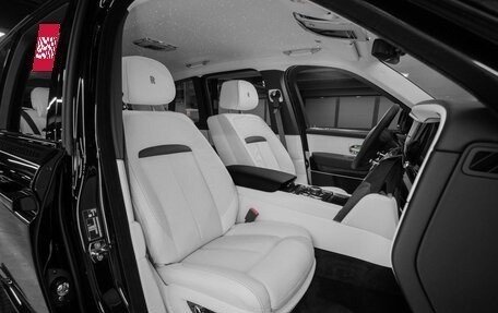 Rolls-Royce Cullinan, 2025 год, 78 125 000 рублей, 27 фотография