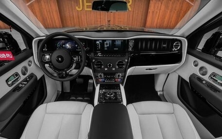 Rolls-Royce Cullinan, 2025 год, 78 125 000 рублей, 40 фотография