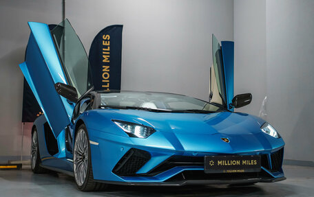 Lamborghini Aventador I рестайлинг, 2018 год, 34 990 000 рублей, 15 фотография