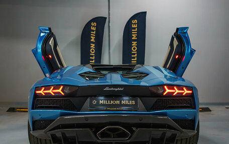 Lamborghini Aventador I рестайлинг, 2018 год, 34 990 000 рублей, 24 фотография