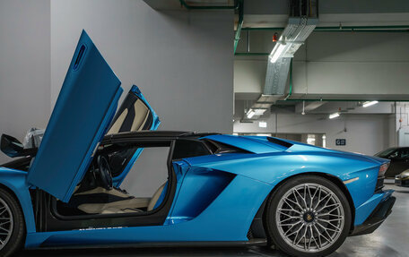 Lamborghini Aventador I рестайлинг, 2018 год, 34 990 000 рублей, 26 фотография