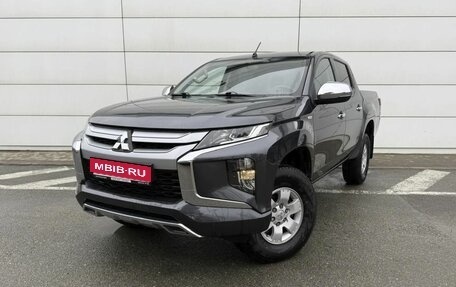 Mitsubishi L200 IV рестайлинг, 2021 год, 2 550 000 рублей, 1 фотография