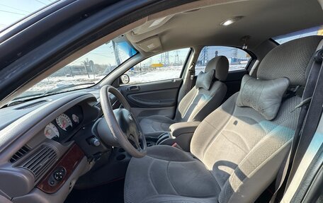 Dodge Stratus II, 2005 год, 235 000 рублей, 13 фотография