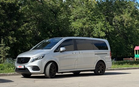 Mercedes-Benz V-Класс, 2018 год, 5 690 000 рублей, 3 фотография