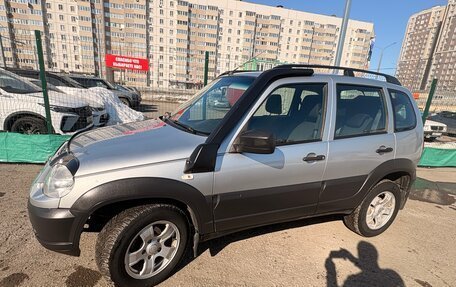 Chevrolet Niva I рестайлинг, 2018 год, 630 000 рублей, 3 фотография