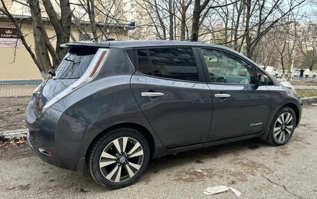 Nissan Leaf I, 2013 год, 1 100 000 рублей, 8 фотография