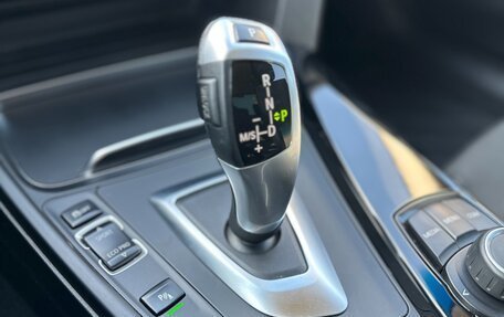 BMW 3 серия, 2018 год, 2 210 000 рублей, 21 фотография