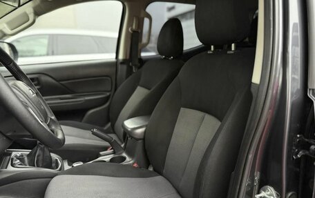 Mitsubishi L200 IV рестайлинг, 2021 год, 2 550 000 рублей, 18 фотография